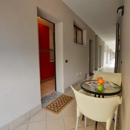 One Bedroom Ulivo 31 Apartment *